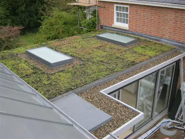 rocks stone gravel ballast system low slope membrane green roof