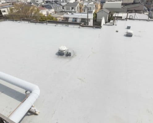 spray coating on commercial roof
